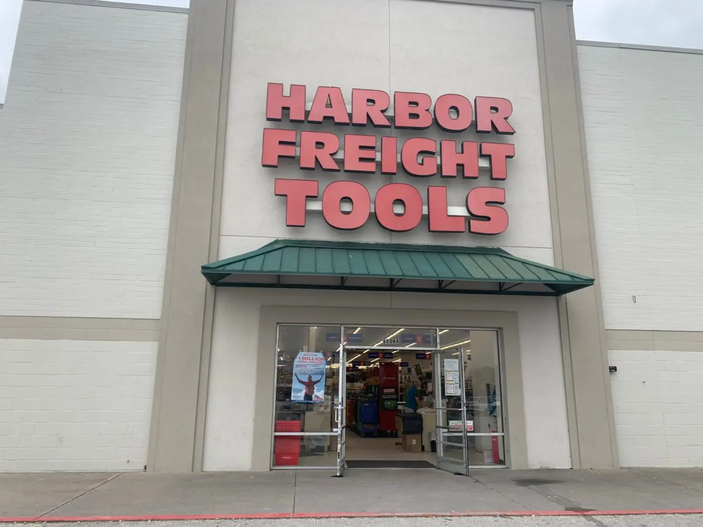 Harbor Freight Tools front view